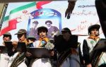 مراسم نواختن زنگ انقلاب در تهران