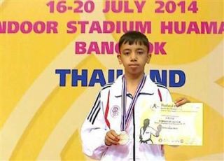 دانش آموز اقلیدی مقام سوم کاراته آسیا را کسب کرد