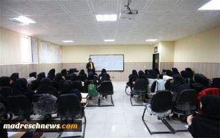 افتتاحیه دوره‌های توانمندسازی معلمان مدارس غیردولتی کشور در تهران