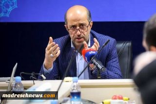 معلم باید به‌جای انتقال دانش به دانش‌آموزان، تسهیلگر یادگیری باشد